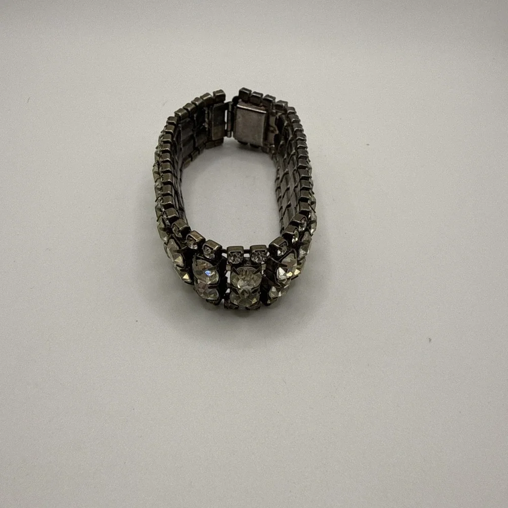 Silver Tone‎ Rhinestone Multi Row Of Clear Crystal Stone Bracelet 7 Inches